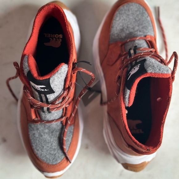 NWT Sorel Women's Kinetic Breakthru Caribou Waterproof Boot - Picture 5 of 9